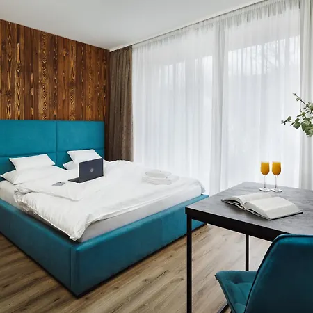 Aparthotel Avenue *